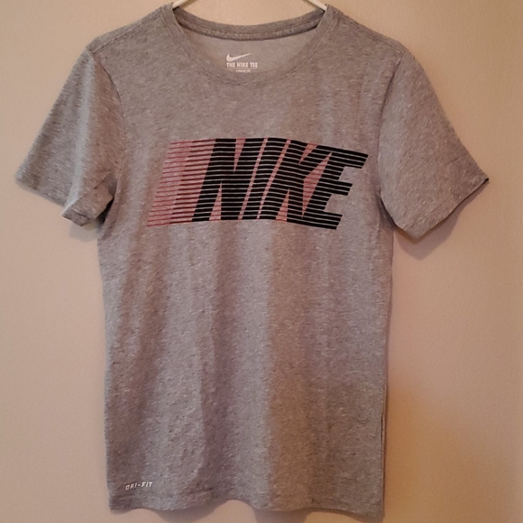 dri fit graphic tees